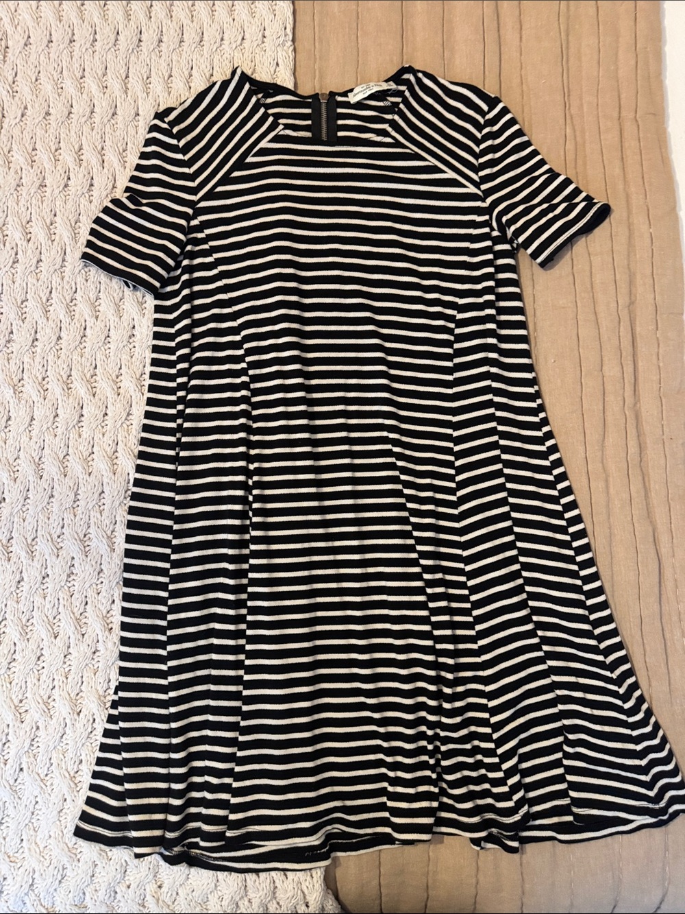 Abercrombie & Fitch Black and White Striped Swing Dress